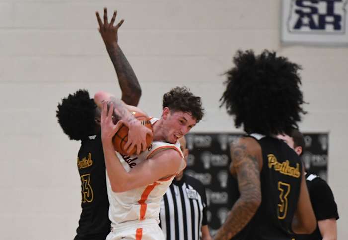 a Roosevelt vs Eastside Catholic boys basketball The Hardwood Invite final Portland Oregon December 20 2023 Taylor Balkom 29